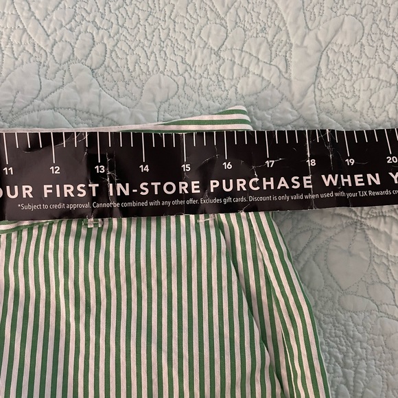 Banana Republic Factory shorts - Picture 4 of 5